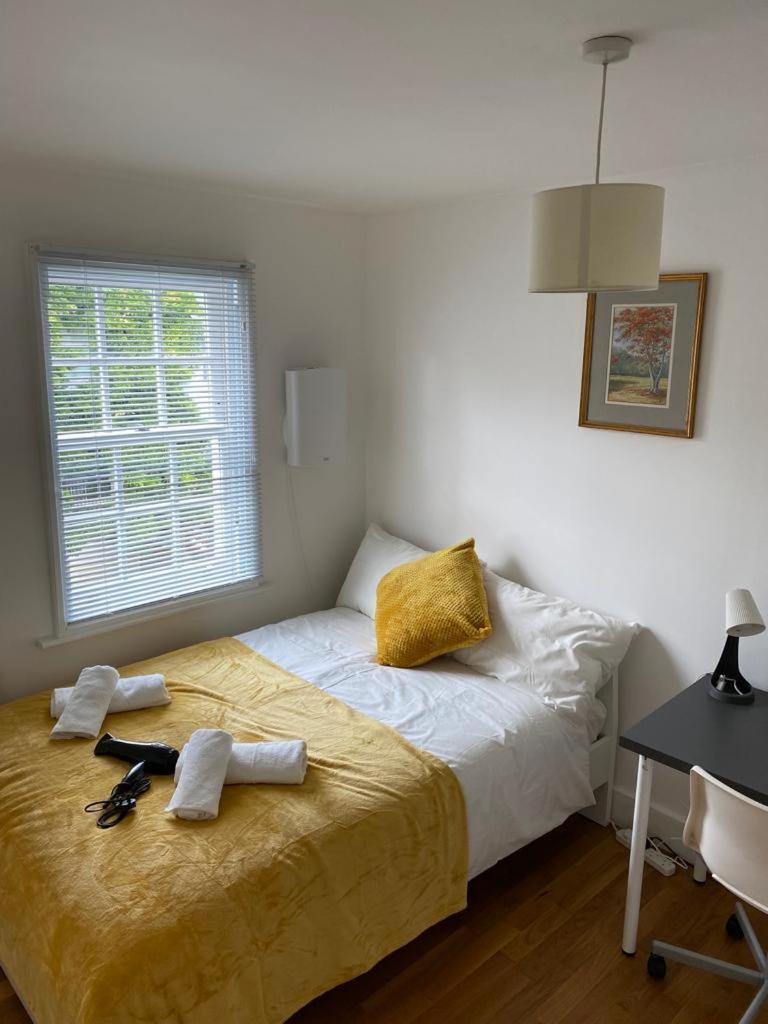 Hospedagem domiciliar Lovely Private In Euston, Londres