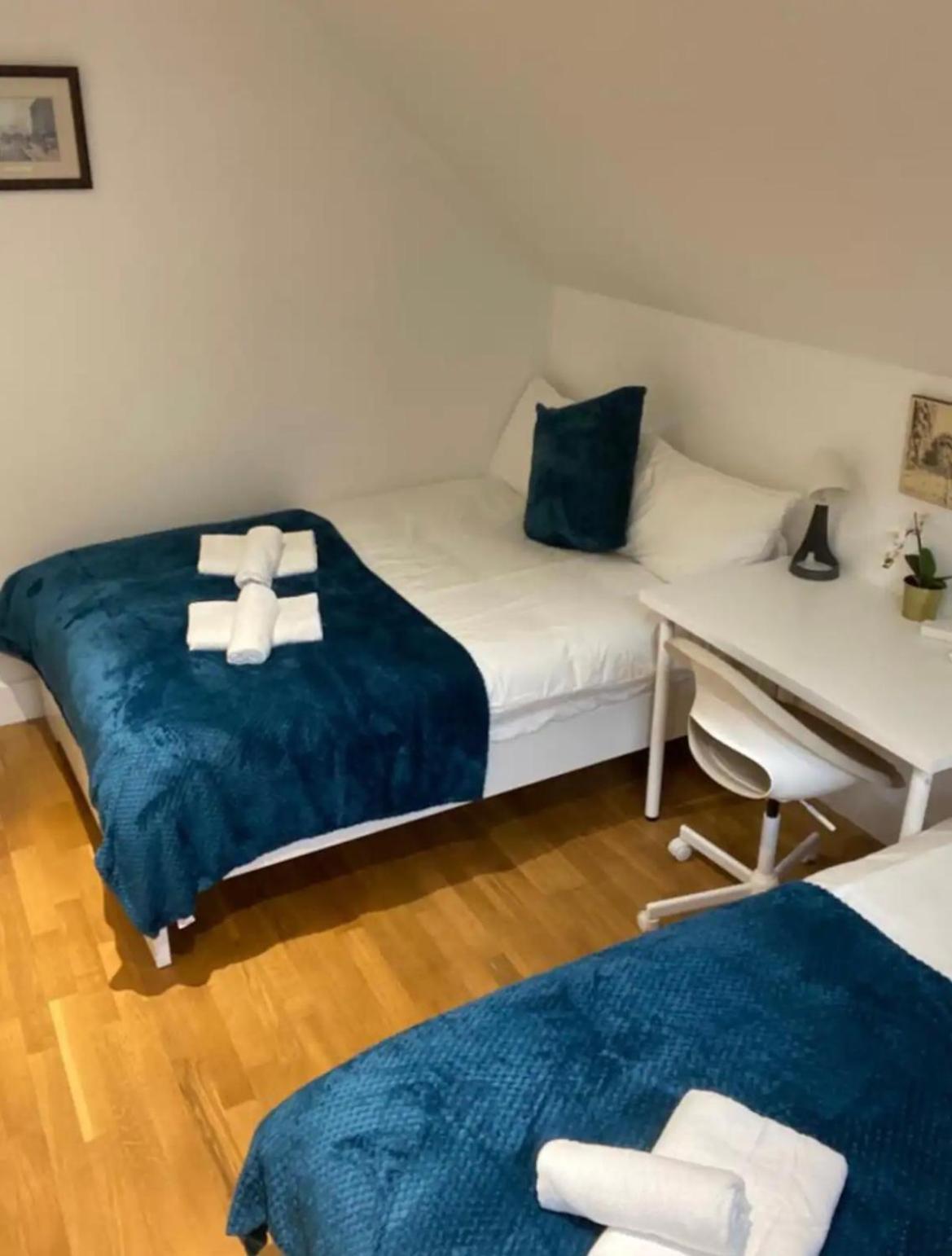 Lovely Private In Euston, Quarto em Acomodações Particulares Londres