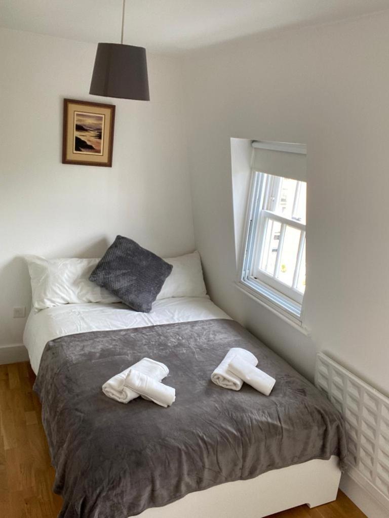 Quarto em Acomodações Particulares Lovely Private In Euston, Londres